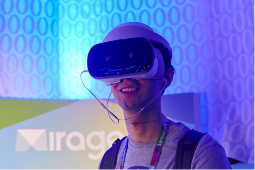  Lenovo Launched Mirage Solo, a new VR product